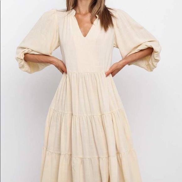 SOLD OUT Petal and pup carmelina dress - Picture 2 of 3